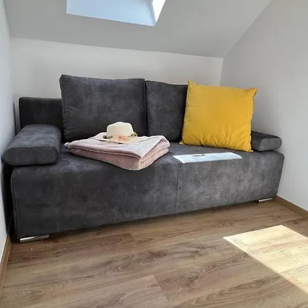 Sunshine - 650 Metrow Od Plazy