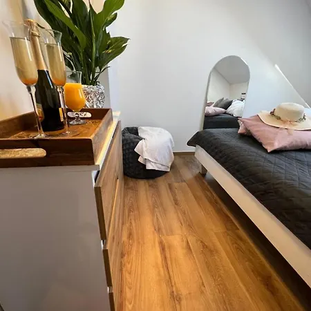 Sunshine - 650 Metrow Od Plazy Appartement *