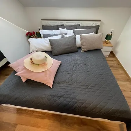 Sunshine - 650 Metrow Od Plazy *