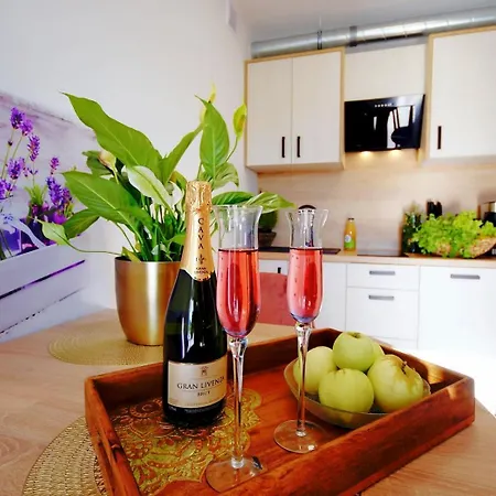 Sunshine - 650 Metrow Od Plazy Appartement *