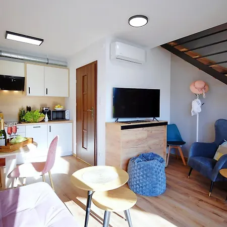 Sunshine - 650 Metrow Od Plazy 아파트 미엘렌코