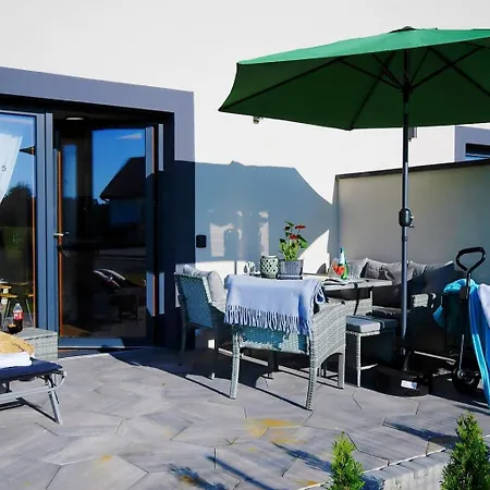 Sunshine - 650 Metrow Od Plazy Appartement Mielenko