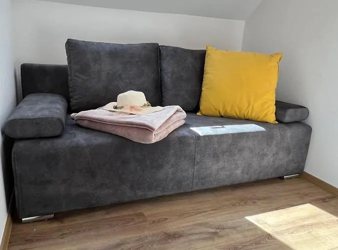 Sunshine - 650 Metrow Od Plazy