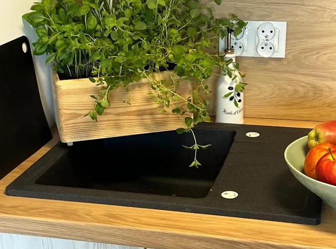 Sunshine - 650 Metrow Od Plazy Mielenko