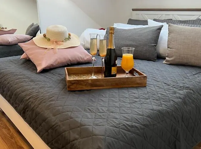 Sunshine - 650 Metrow Od Plazy Mielenko