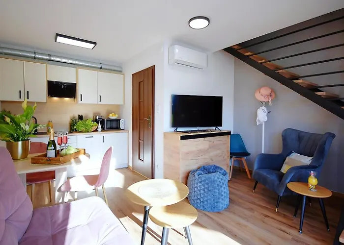 Sunshine - 650 Metrow Od Plazy Apartment Mielenko