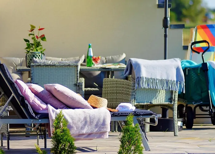 Sunshine - 650 Metrow Od Plazy