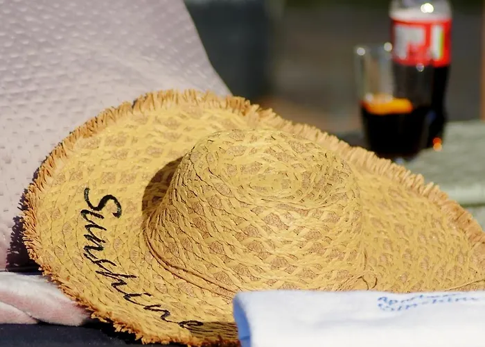 Sunshine - 650 Metrow Od Plazy