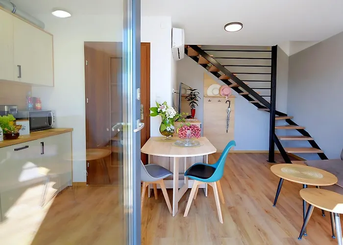 Sunshine - 650 Metrow Od Plazy *