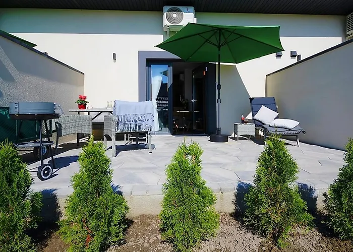 Sunshine - 650 Metrow Od Plazy Apartment Mielenko