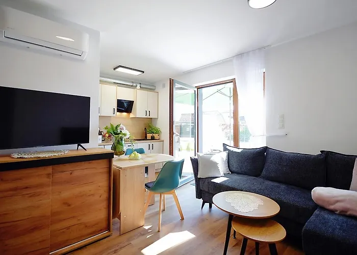 Apartment Sunshine - 650 Metrow Od Plazy Mielenko