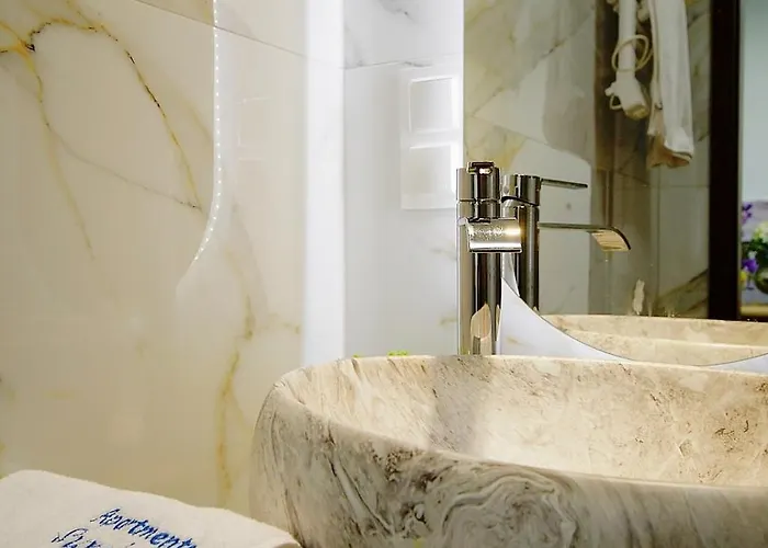 Apartment Sunshine - 650 Metrow Od Plazy *