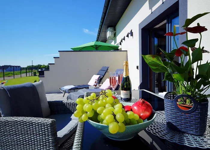 Sunshine - 650 Metrow Od Plazy Apartment *