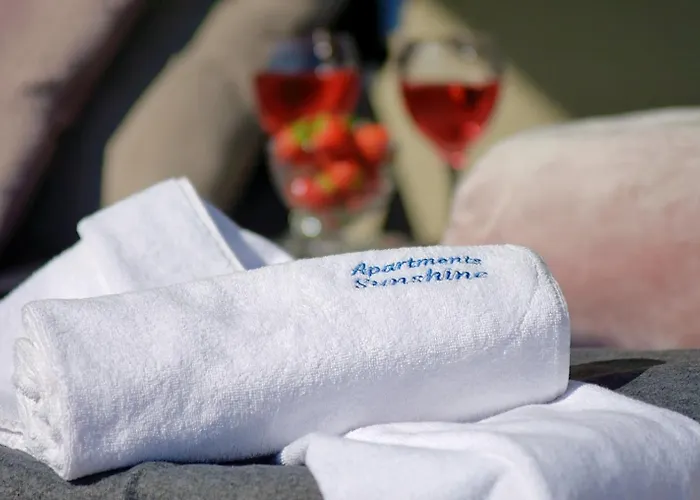 Sunshine - 650 Metrow Od Plazy Apartmán *